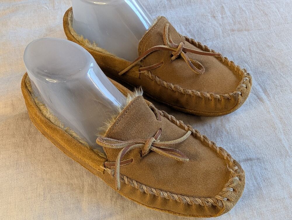 LL Bean Kids Suede Moccasin Slipper Sherpa Lined Tan Brown Cozy Size 6